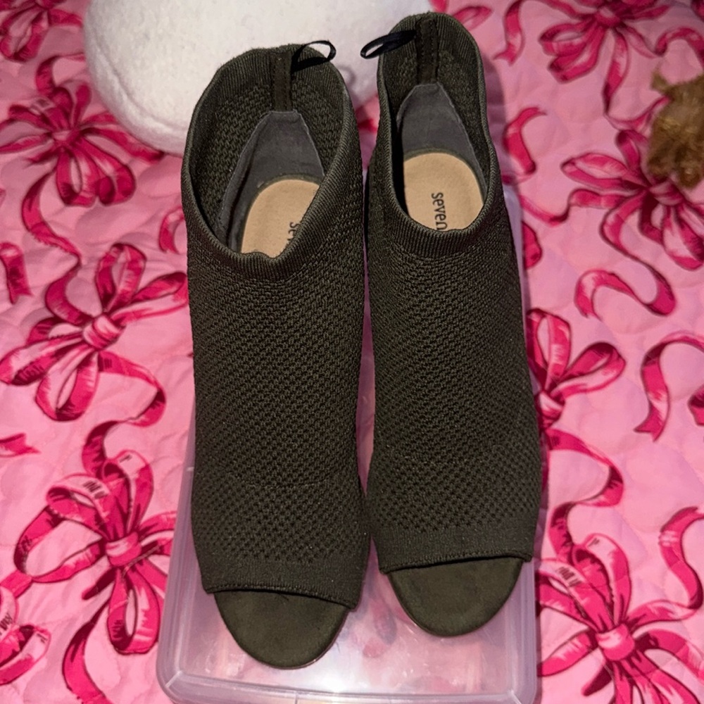 Forest green Boots Ankle-High open toe size 8.5